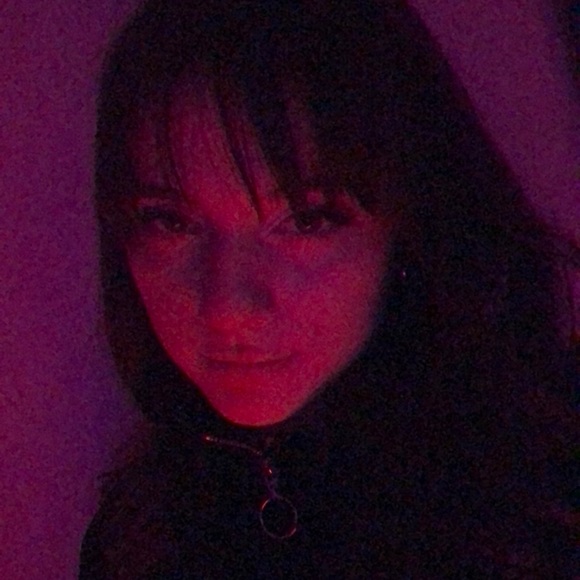 Meet your Posher, Giselle